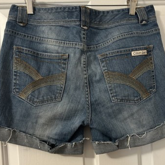 Calvin Klein Jean Shorts Women’s  Size 8 - Picture 3 of 3